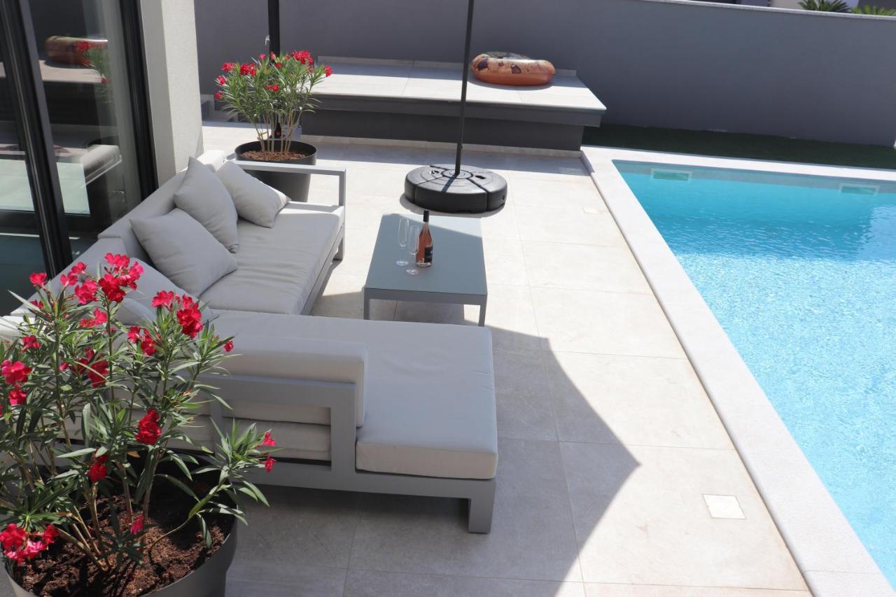 Meerbrise - Luxury Villa Banjole Bagian luar foto