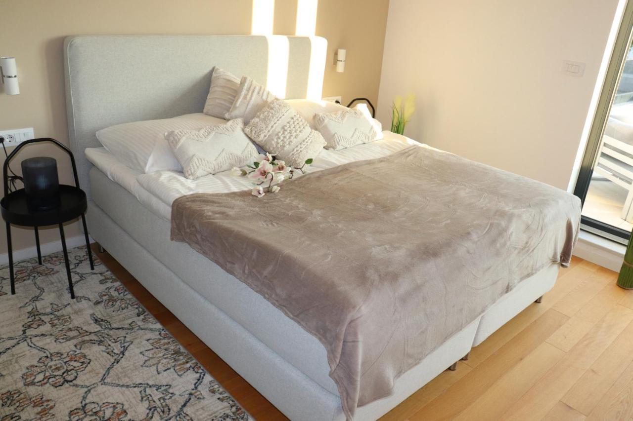 Meerbrise - Luxury Villa Banjole Bagian luar foto
